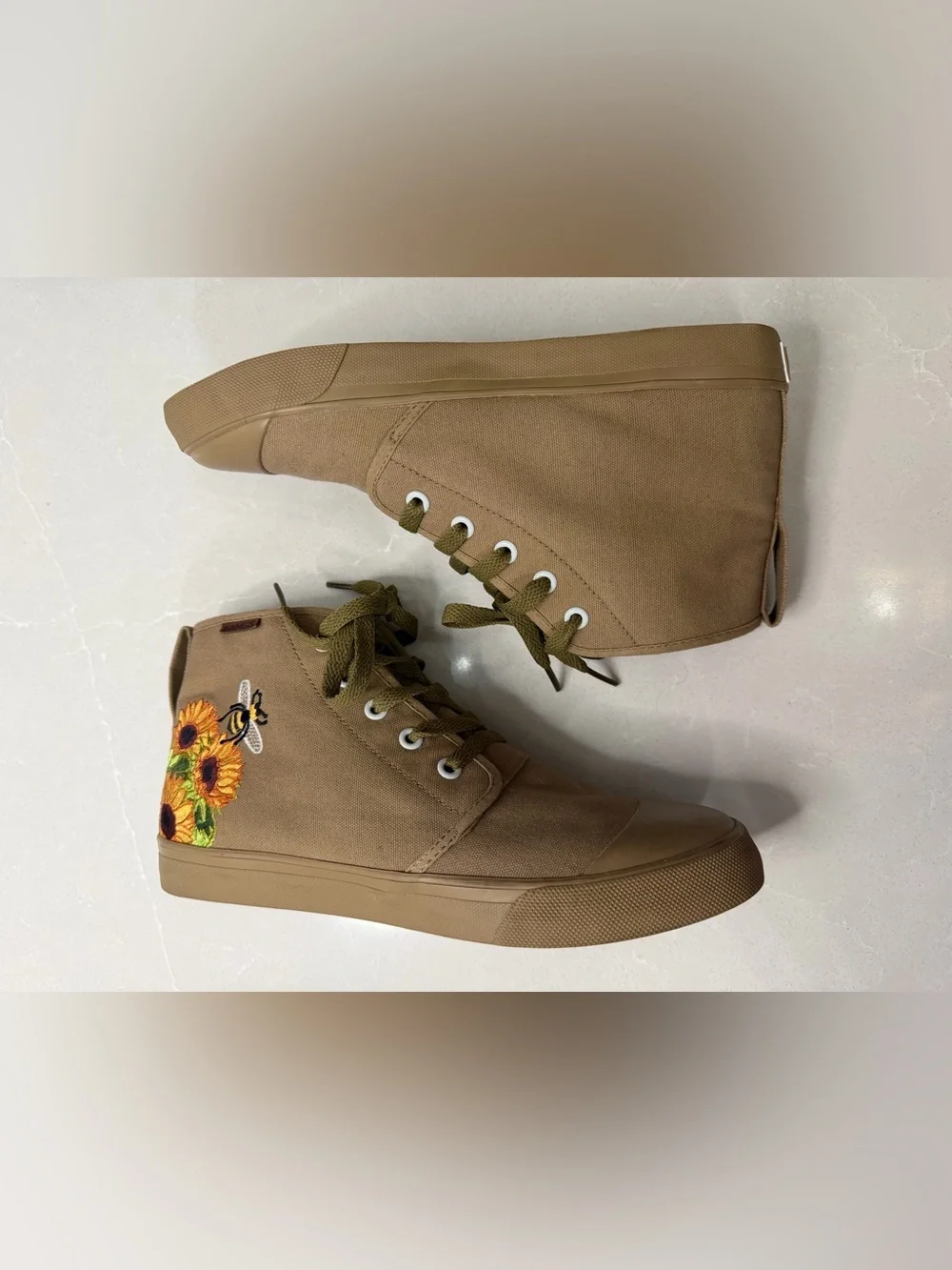 BANGS Shoes Old Pine Sunflower Embroidered Canvas High Top Sneakers, Women’s 8